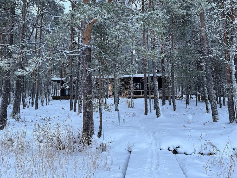 A Unique Lakeside Chalet
